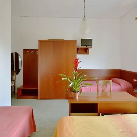 Riviera Hotel 3*