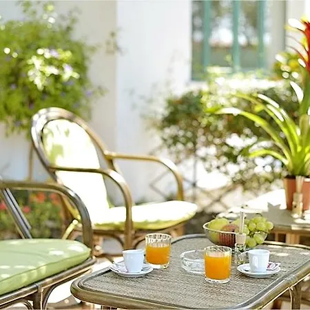 Hotel Riviera