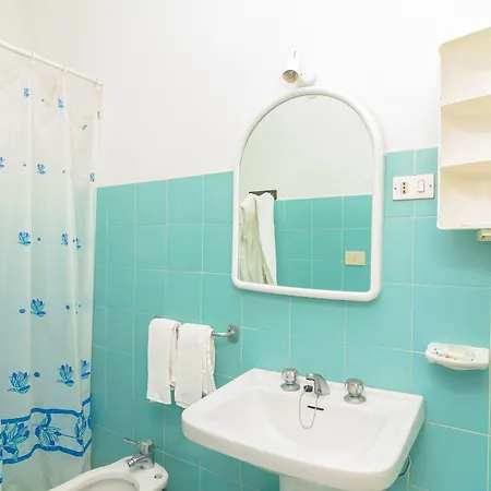 Riviera Ξενοδοχείο 3*