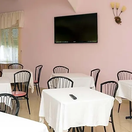 Riviera 3*