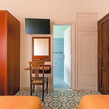Riviera 3* Прочида