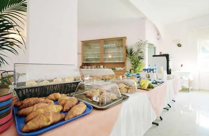 Hotel Riviera 3*